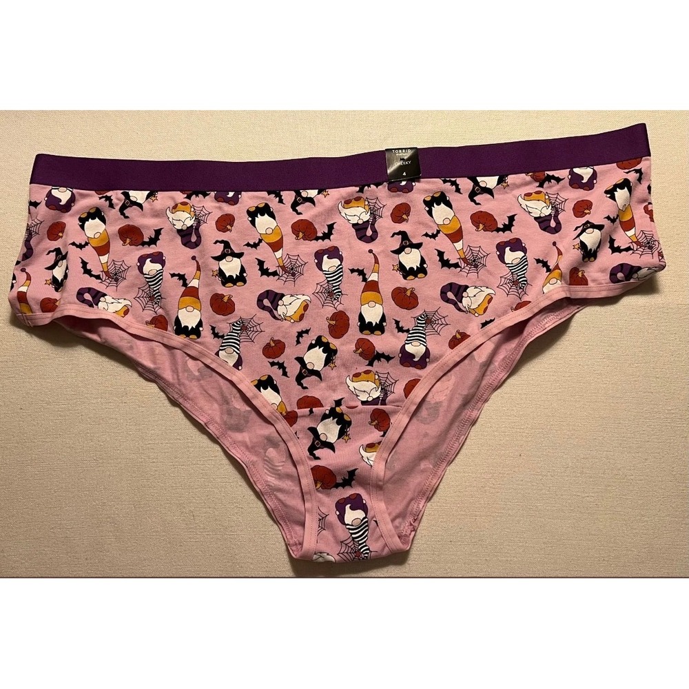Torrid Cheeky Panty Pink Halloween Gnome Witch Bat Pumpkin Size 4 NWT